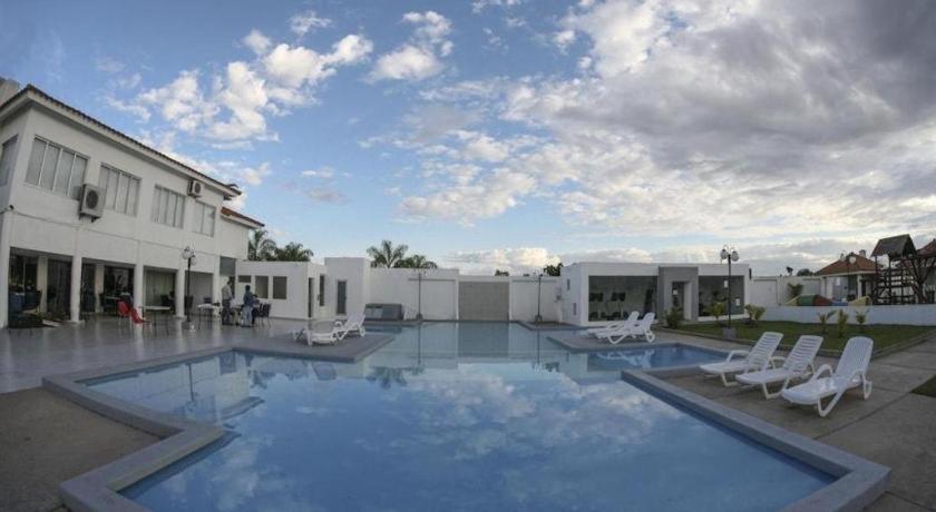 Terranova Suites Santa Cruz de La Sierra Exterior photo